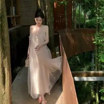 京噶法式网纱挂脖连衣裙仙女气质露背生日礼服新娘晨袍海边度假长裙子