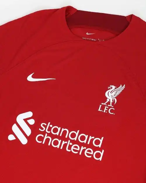 利物浦2223赛季主场球衣发布袖口处印ynwa颈背印97字样