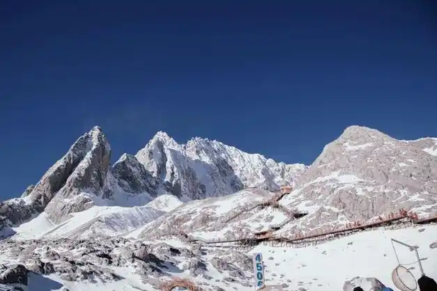玉龙雪山,请暂时成为我灵魂的出口|丽江|盛夏|花海|自然景观_网易订阅