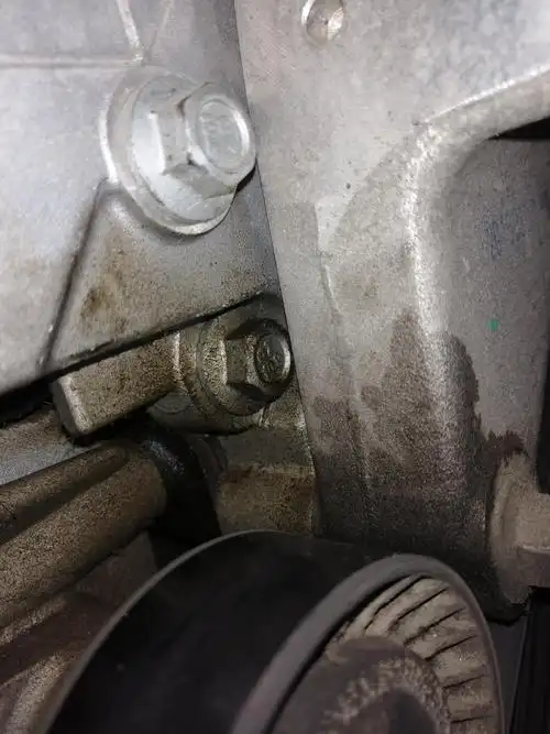 帝豪1.3t发动机漏油维修,有漏油的请看