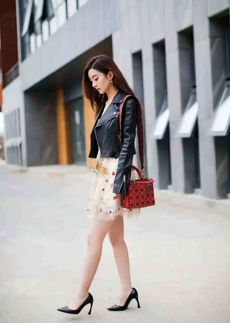 赵丽颖 高跟鞋|||#明星高跟鞋[话题]##赵丽颖[话题]##女明星[话题]