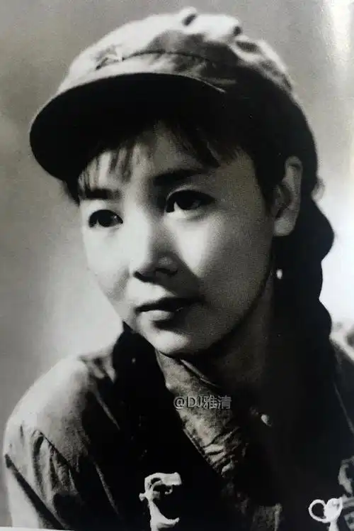 演员田华的军衔照片(谁也别想把我们分开她说) - 品度娱乐