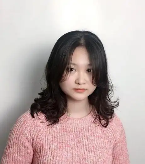 胖脸大圆脸发型选不好要"吃藕" 合适胖圆脸的发型这几款很时尚