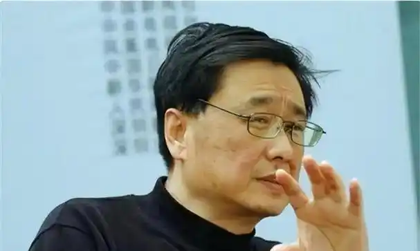 王文澜:与倪萍离婚,弃生病儿子,被骂18年,今70岁一人生活