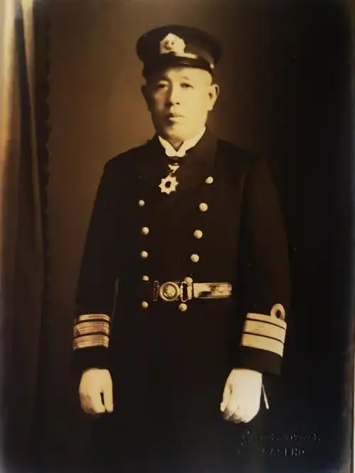 p>町田进一郎, a target="_blank" href="/item/日本海军/772108"