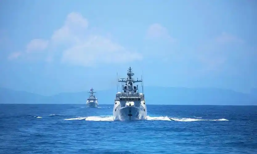 人民海军发布霸气组图每一张都是高清大片网友海军威武