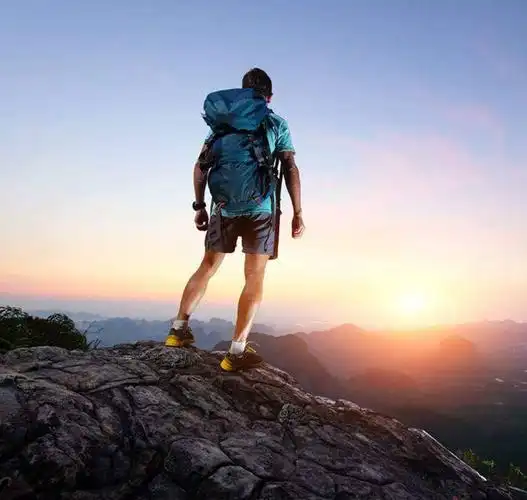 【研究】人生巅峰表:7~8岁学语言最轻松 23岁生活满意度最高