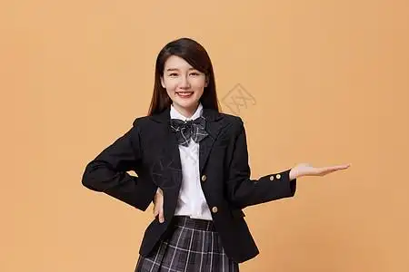 托举手势女生图片