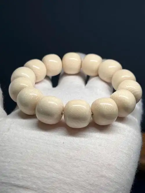 精品爆满纹猛犸象牙老型手串