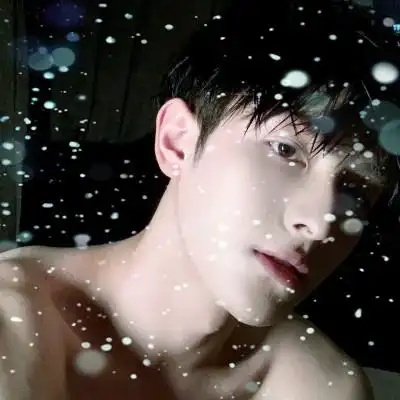 下雪头像男 高清好看的帅气雪景头像男_男生头像_头像屋