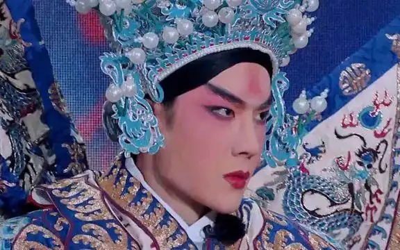 王一博的京剧汇报演出来啦,大武生赵子龙!@uniq-王一博 #王一博