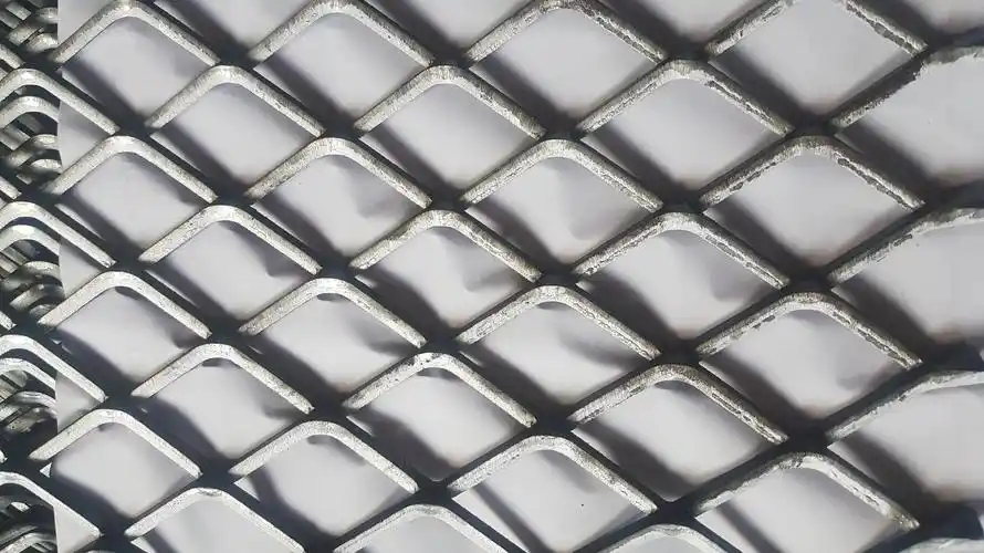 金属拉伸网 菱形扩张网 钢板重型网片 工地防滑脚踏网-建筑护栏