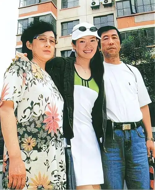 明明是一个妈生的长相却天差地别这8对亲姊妹让人开眼了