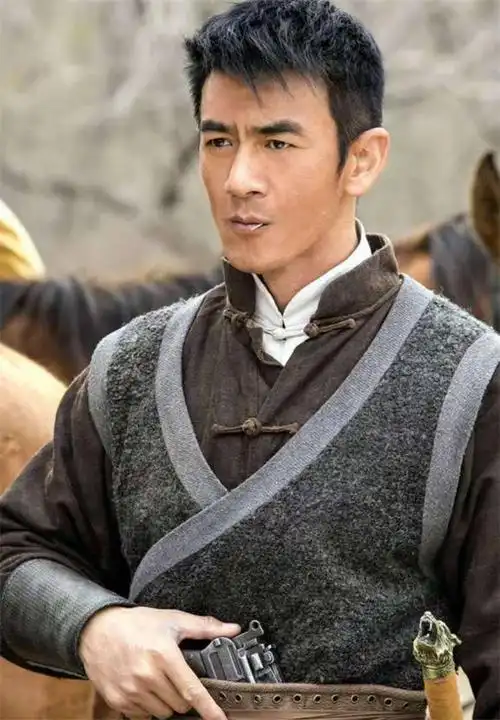 任天野丰富的生活经历 尝尽人生酸甜苦辣