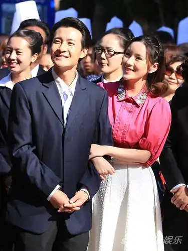 《拥抱星星的月亮》杨祖青演绎刁钻美人