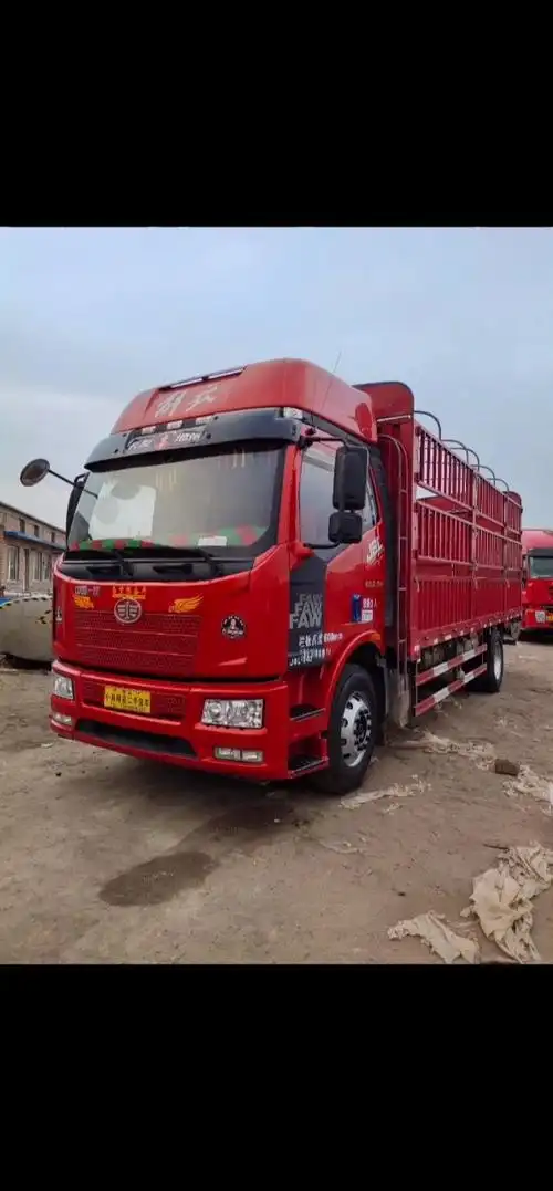 8米高栏!j6l-240马力-高顶双卧