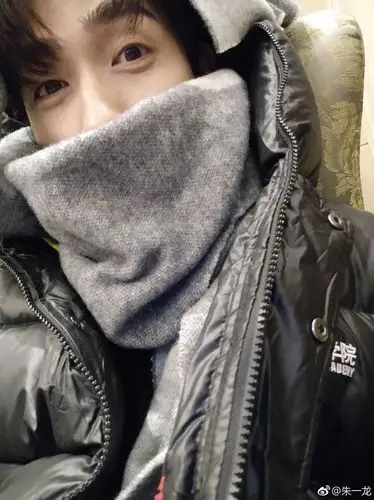 朱一龙先生的小笼包一枚