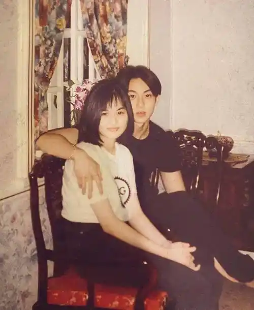 吴尊与妻子旧照曝光!首次公开两人结婚登记,网友:别人家的老公