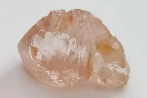 彩钻:安哥拉发现一颗46ct粉钻原石