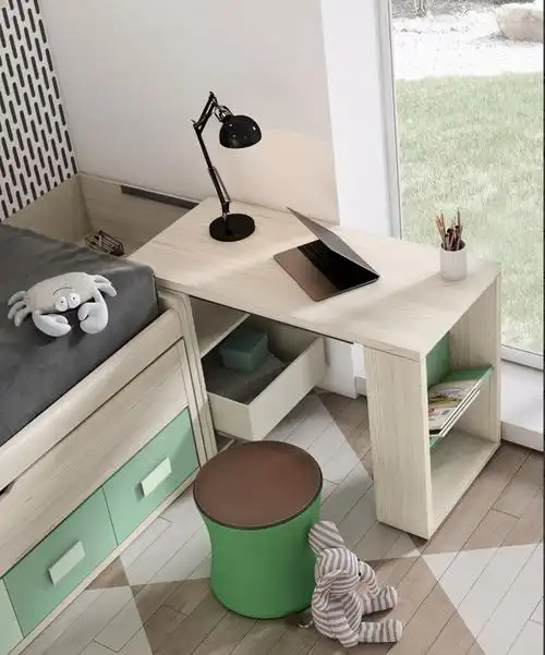 小卧室如何打书桌连着打更加省地