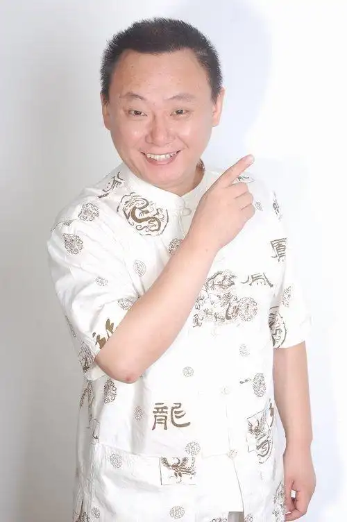 八次上春晚搭档郭冬临妻子得治不好的病他借钱医病不离不弃