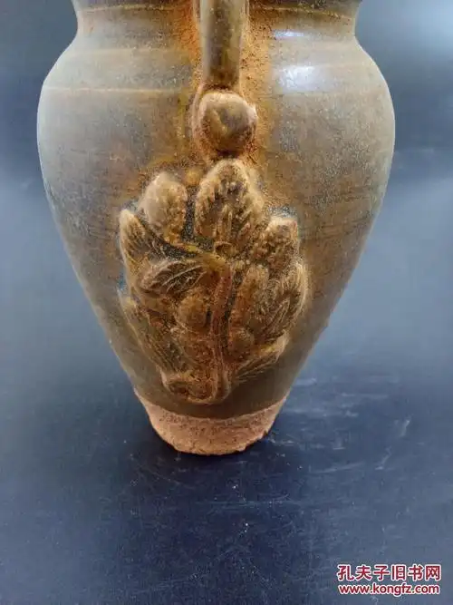 出土宋代双系浮雕酒罐 拍品编号:30037798