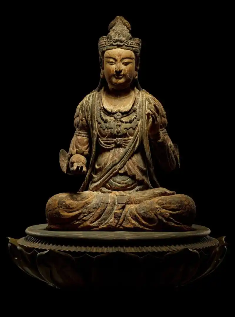 佛教文化# 辽代加彩木雕观世音菩萨坐像