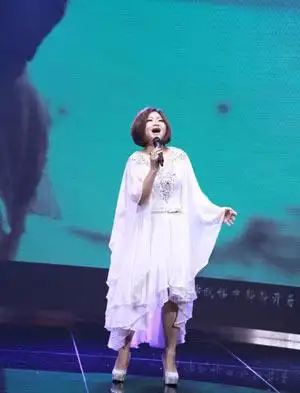 陈瑞《双瓣花》袭来 倾情打造"瑞式情歌"