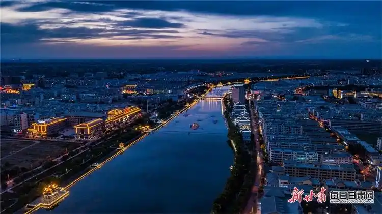 航拍敦煌市夜景