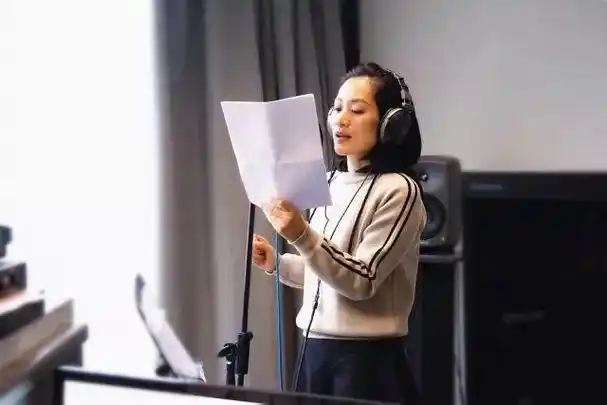 我们抱一抱拳,并肩策马 | 《在古代》何婕