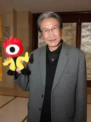 1654122sr家庭成员:黄磊(子)/孙莉(儿媳)/黄忆慈(孙女)简介:黄小立,男