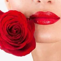 红唇鲜花不露脸头像【点击鼠标右键下载】