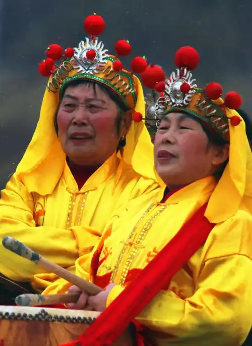 盘古阵阵闹元宵————民间文艺表演:盘鼓腰鼓大赛掠影(之二)