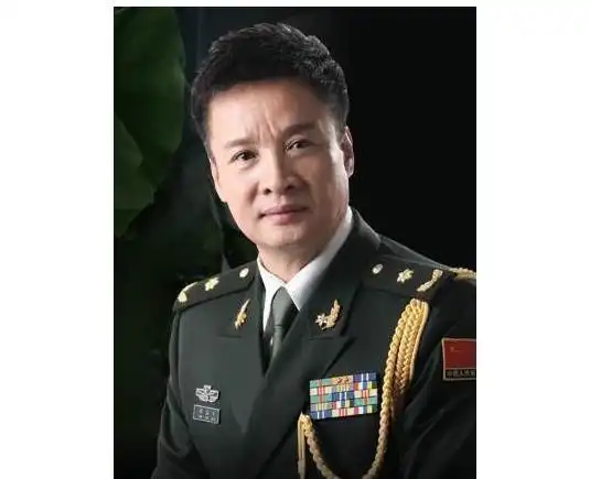 老艺术家阎维文陪妻子抗癌32载不离不弃今儿孙满堂享天伦之乐