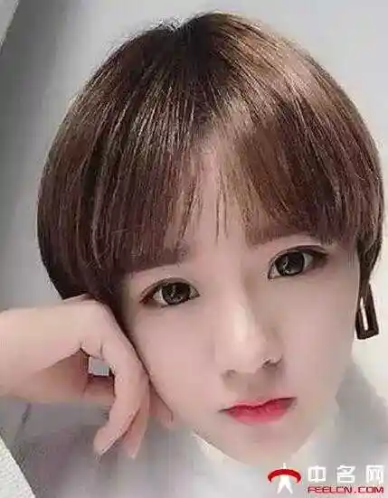 2017夏季最流行的盖盖头短发发型大全02