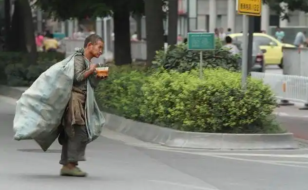 72岁老太给儿女的遗书感谢你们3个给俺养老但俺后悔生了你们