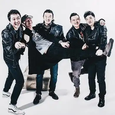 音乐作品 01 忘记一切 (源于排练室最真实的声音) 黎明之行乐队 04:45