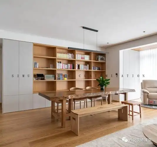 客厅满墙书柜,营造书香之家