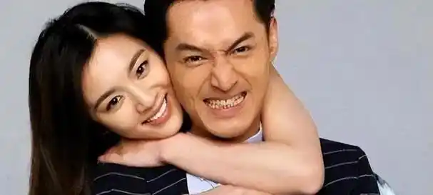 胡歌与老婆购物被拍,什么样的女人,有资格成为"胡太太"?