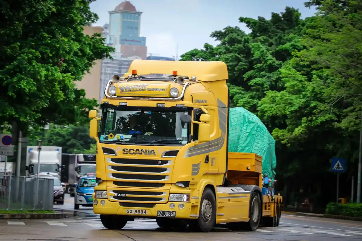 斯堪尼亚公路之王 香港实拍合集#斯堪尼亚 #欧卡2 #卡车司 - 抖音