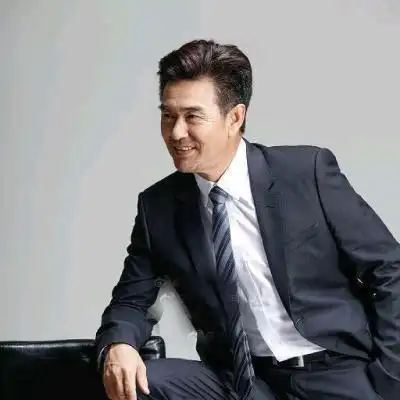 大叔图片头像大叔头像图片男人成熟稳重越老越有味道