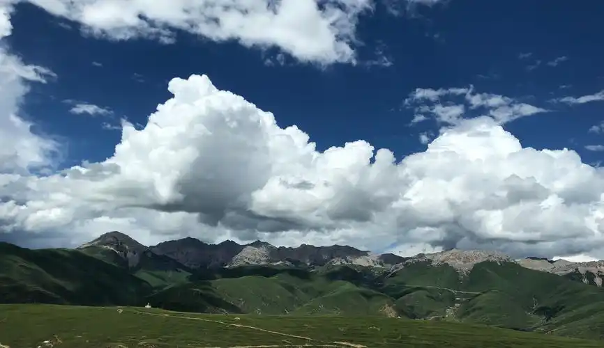 川西高原之云与路