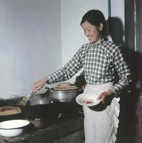 老照片:60年代的沈阳铁西区工人新村,幸福美满的生活让人羡慕