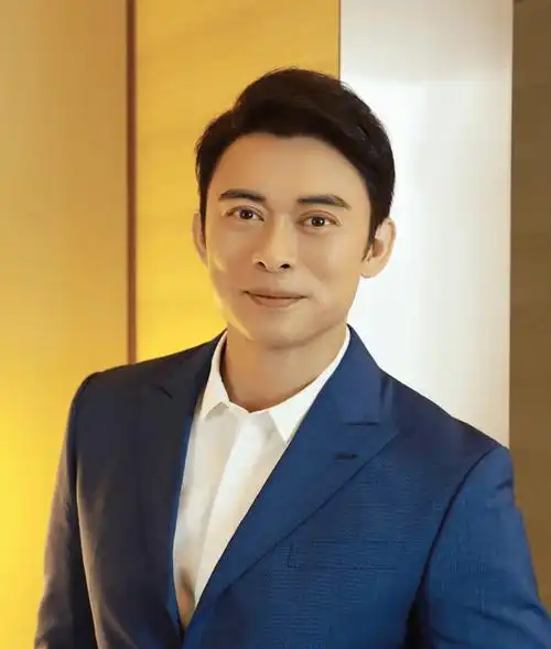 原创樊少皇我虽愧对2个私生子女但余生都不会辜负倒贴房车的妻子