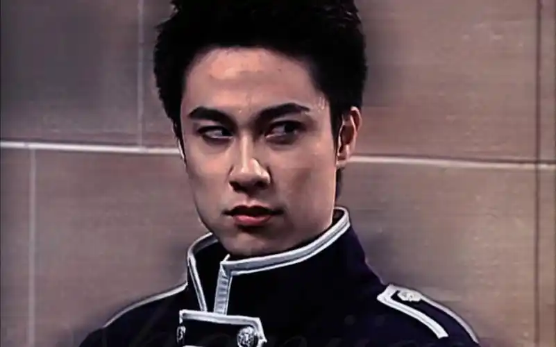 刚来萌学园时候的焰王