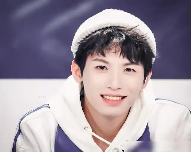 《青春有你3》十七照片《青春有你3》十七,其实姓李,名单一个字:政,是