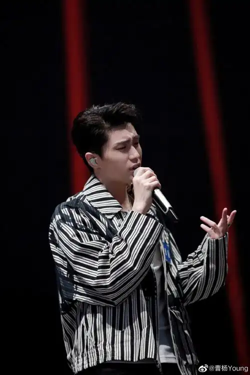 谢谢你们曹杨超话#谁是宝藏歌手##锤娜丽莎曹杨热舞