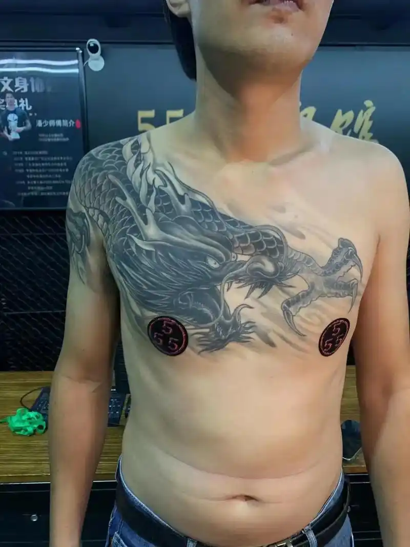 80后90后最敬畏的过肩龙,终于上祥云背景色了#过肩龙 #龙 - 抖音