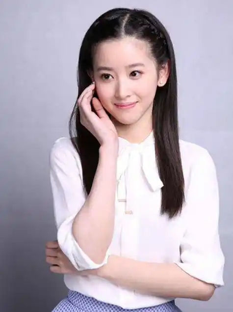 原创中国最美5大校花关晓彤最美章泽天最有才而她美若天仙才貌双全