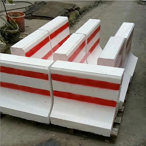 新款50cm水泥隔离墩水泥防撞隔离墩道路防撞墩水泥墩规格齐全